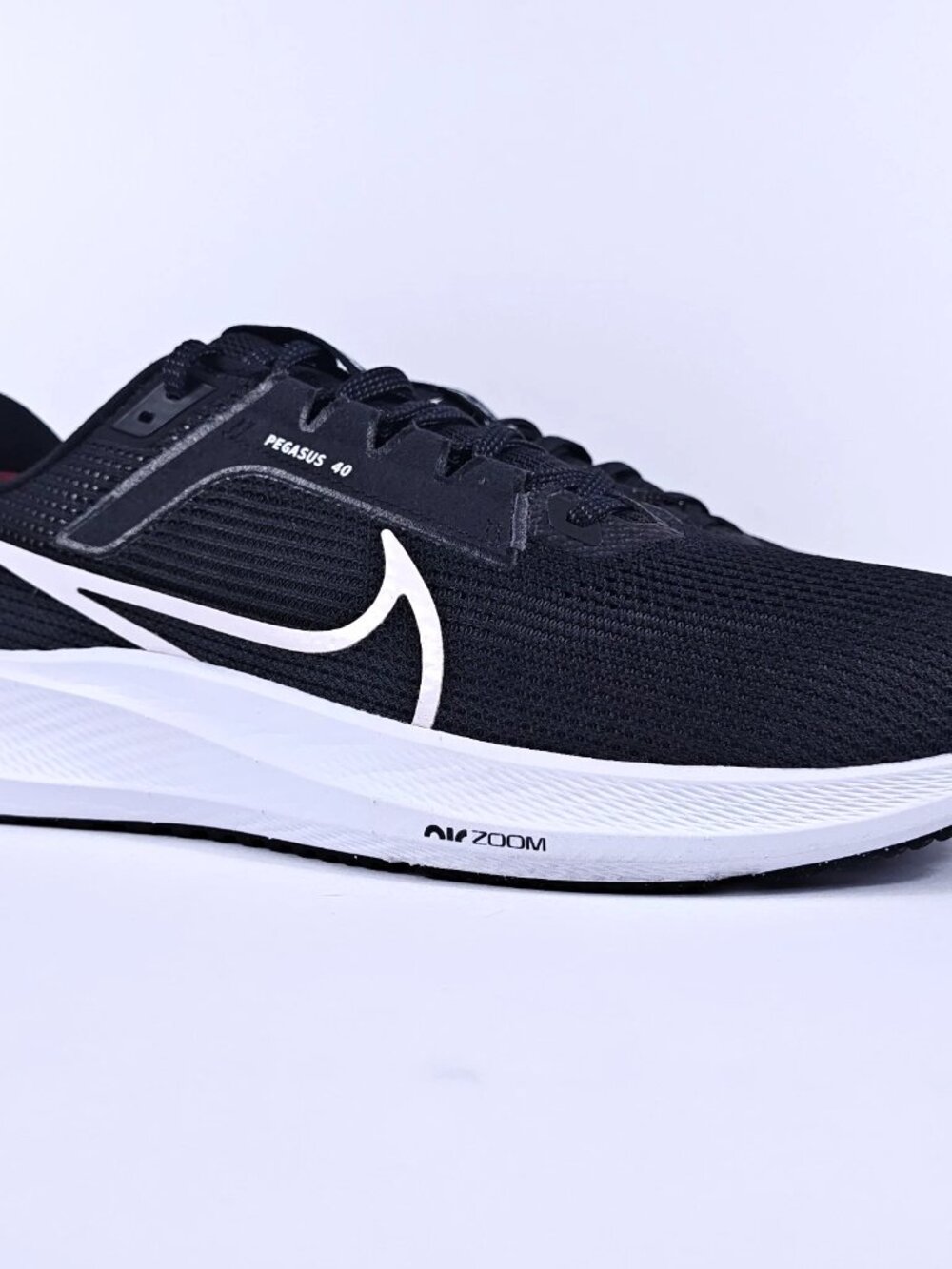 Nike Pegasus 40 Mens 10.5 Cushioned Comfort Road Running Shoes Black Air Zoom